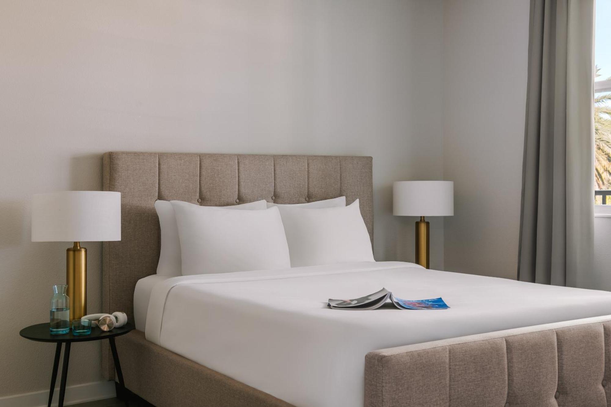 Sonder By Marriott Bonvoy Vista Cay Apartments Williamsburg Room photo