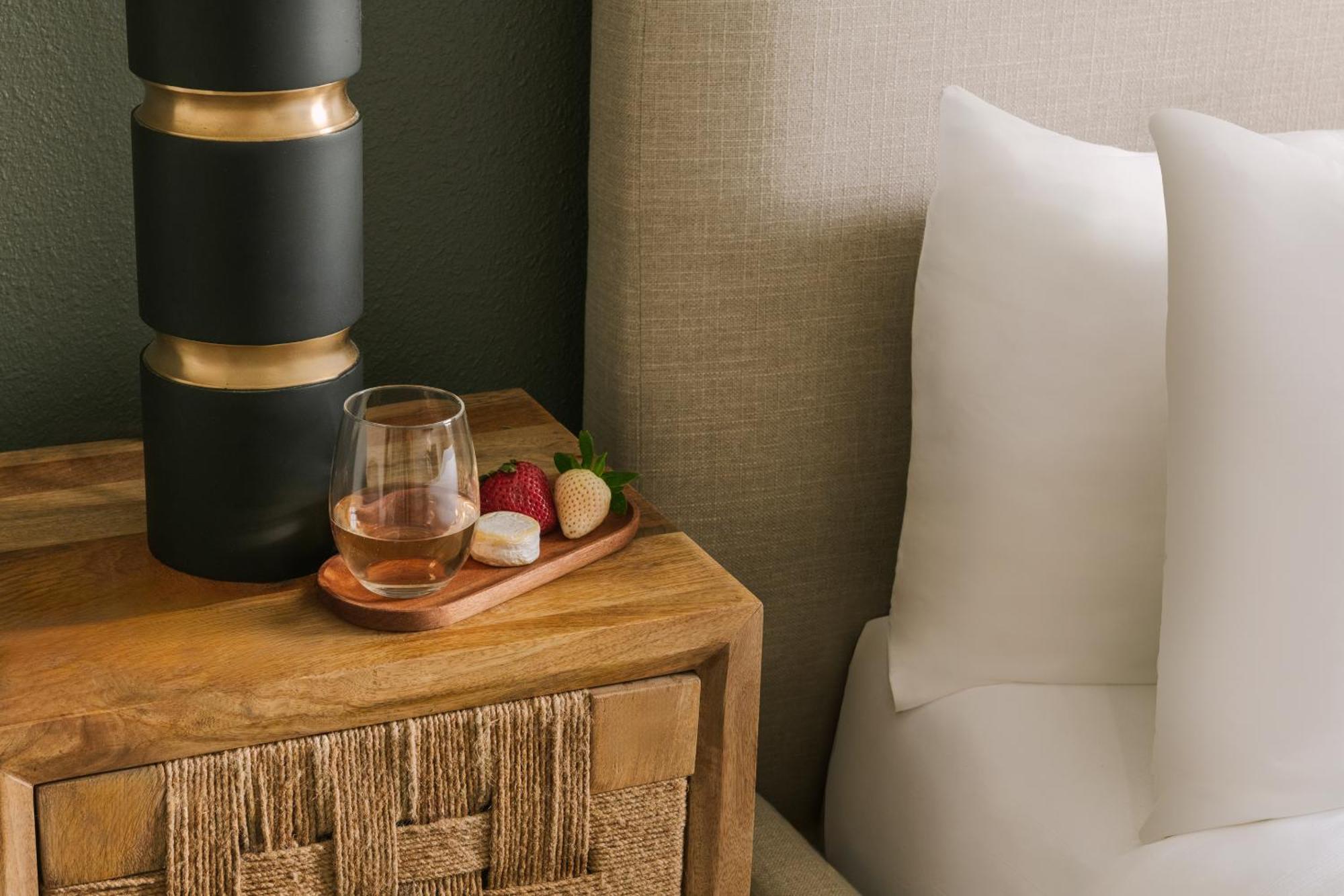 Sonder By Marriott Bonvoy Vista Cay Apartments Williamsburg Room photo